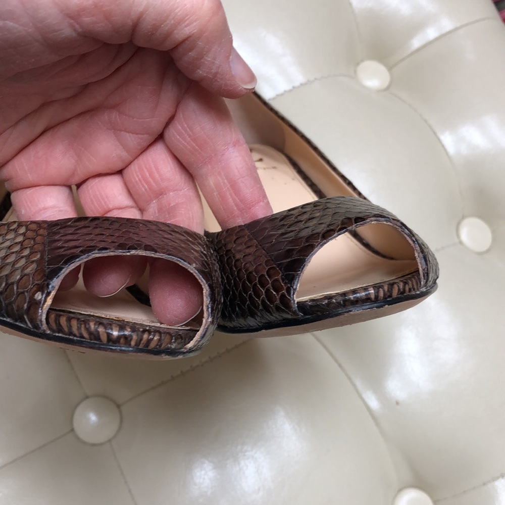 Vince Camuto all leather pump heel shoe, size 7.5 - Picture 6 of 11